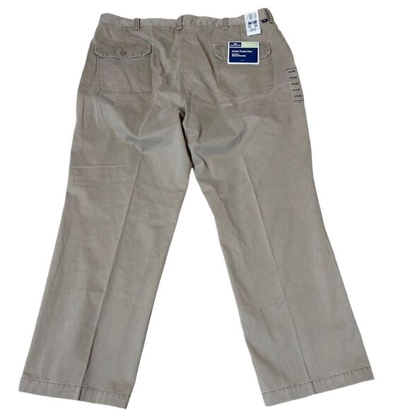 Dockers Men’s Tan Flat Front Relaxed Fit Mobile Pocket Chino Pants Size 42/30 - Picture 2 of 8